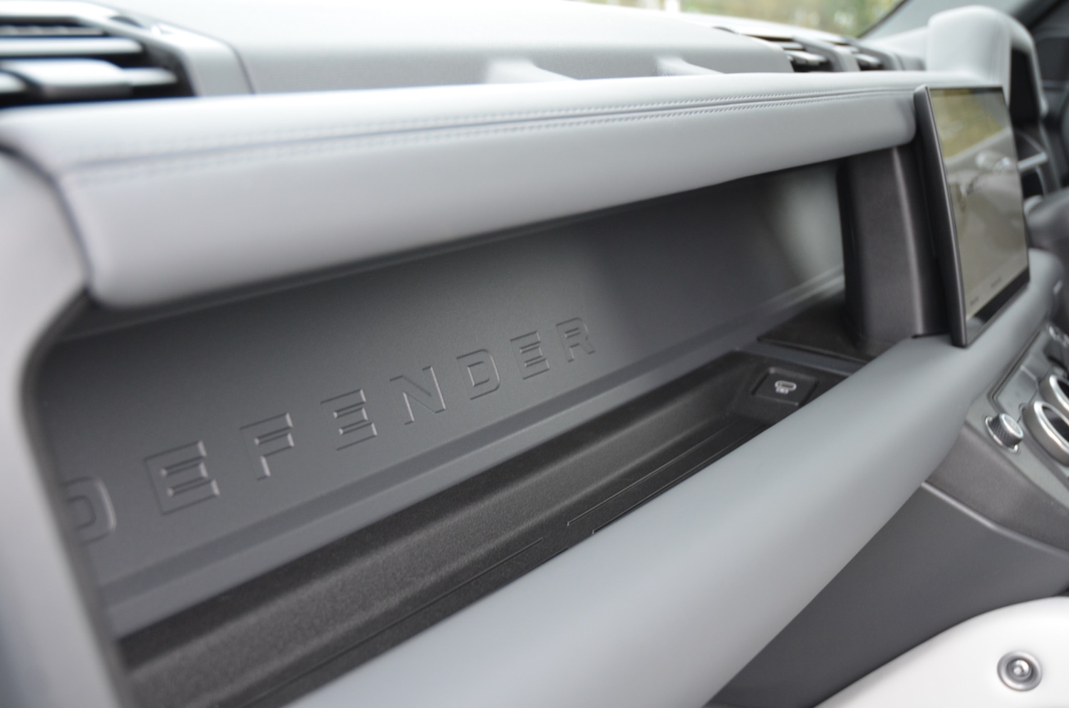 Used Land Rover Defender 2025 for sale - 77946046: Photo 46