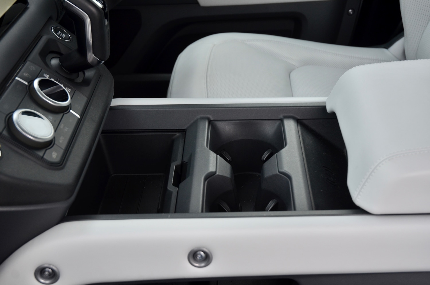 Used Land Rover Defender 2025 for sale - 77946046: Photo 48