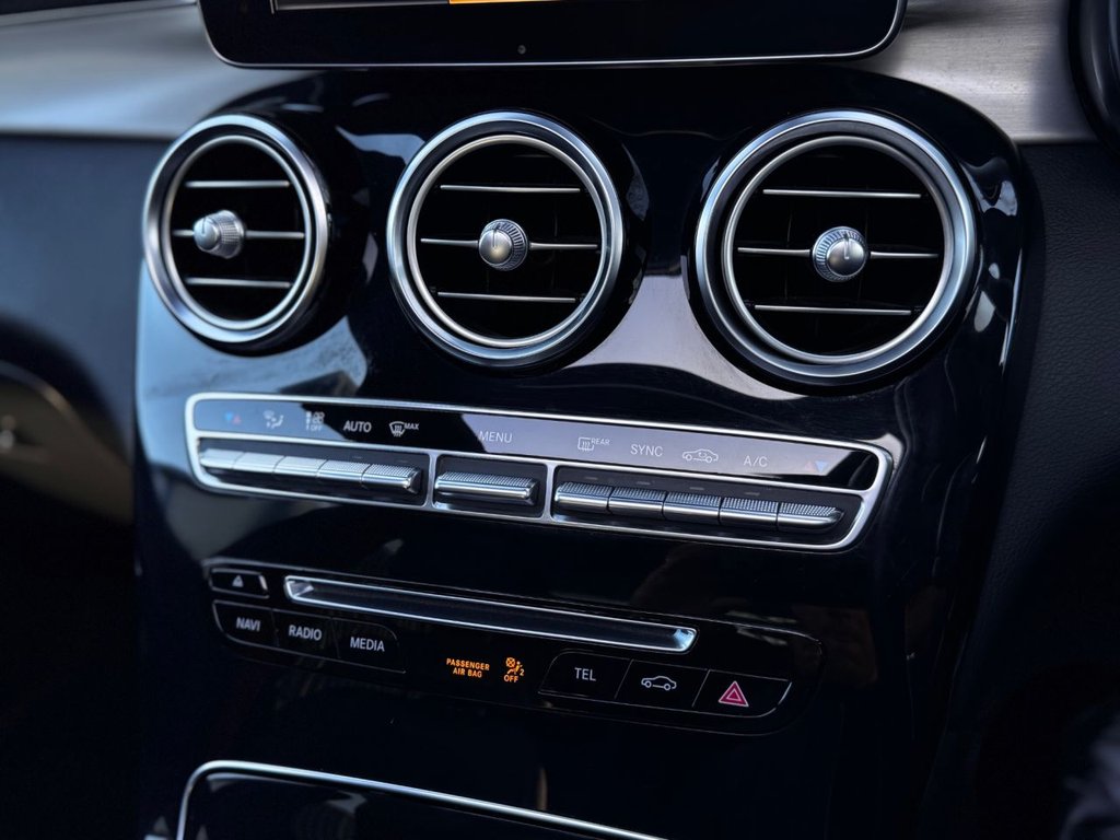 Used Mercedes-Benz GLC 2019 for sale - 76784051: Photo 18