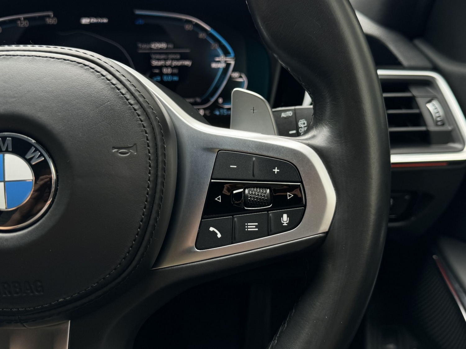 Used BMW 3 Series 2021 for sale - 77336279: Photo 38