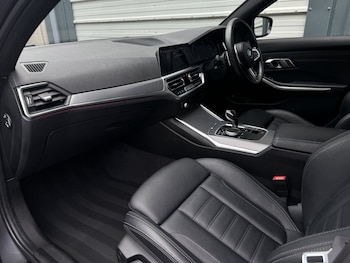 Used BMW 3 Series 2021 for sale - 77336279: Photo