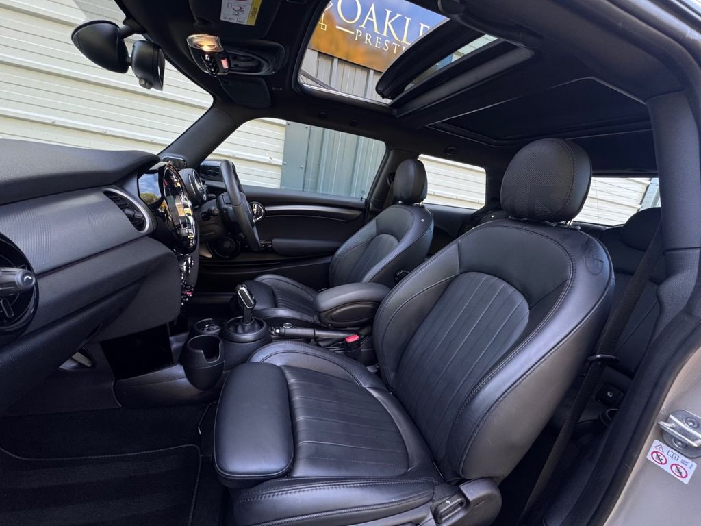 Used MINI Hatch 2022 for sale - 76599498: Photo 12