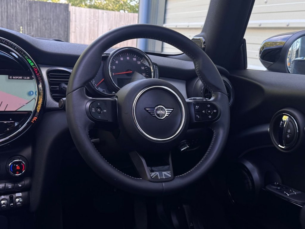 Used MINI Hatch 2022 for sale - 76599498: Photo 13