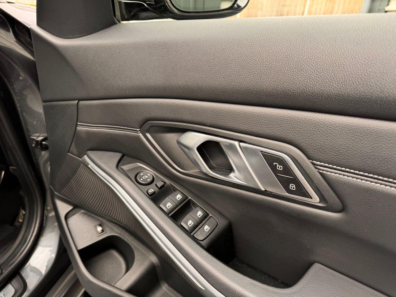 Used BMW 3 Series 2019 for sale - 77296588: Photo 32