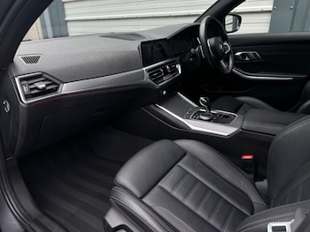 Used BMW 3 Series 2019 for sale - 76599491: Photo