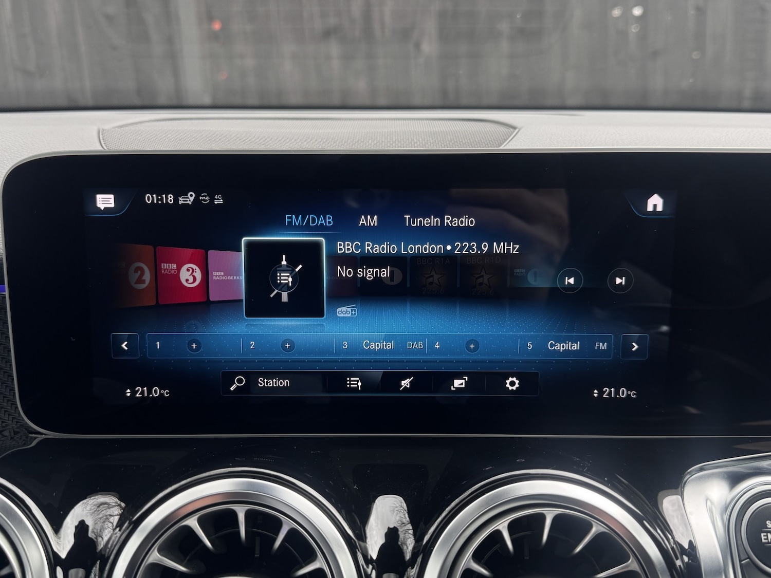 Used Mercedes-Benz GLB 2020 for sale - 77342570: Photo 36