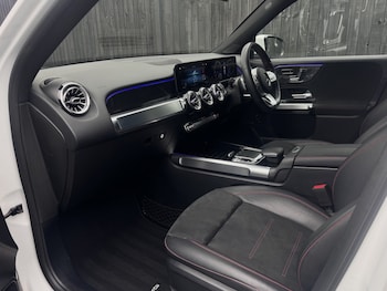 Used Mercedes-Benz GLB 2020 for sale - 77342570: Photo