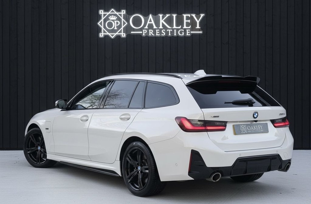 Used BMW 3 Series 2022 for sale - 77139902: Photo 2