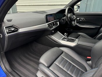 Used BMW 3 Series 2019 for sale - 77276067: Photo