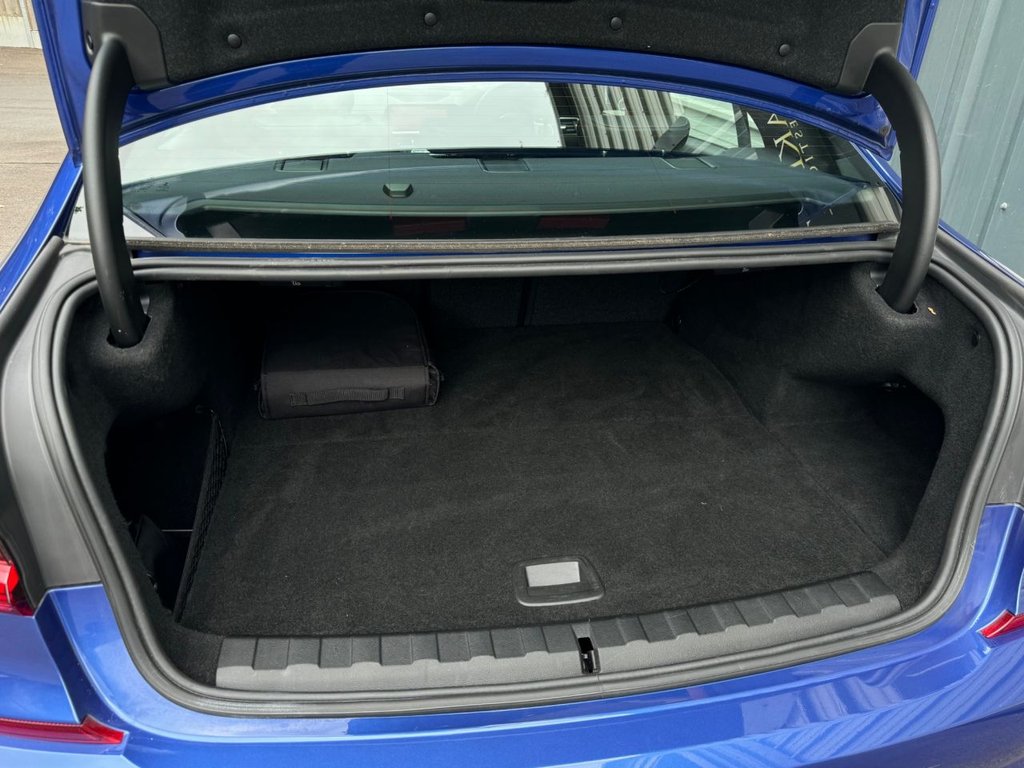 Used BMW 3 Series 2019 for sale - 77276067: Photo 42