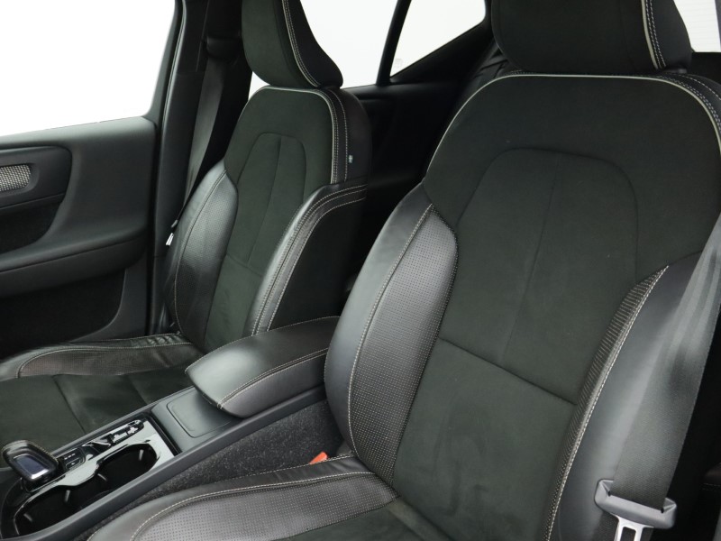 Used Volvo XC40 2020 for sale - 77233678: Photo 37