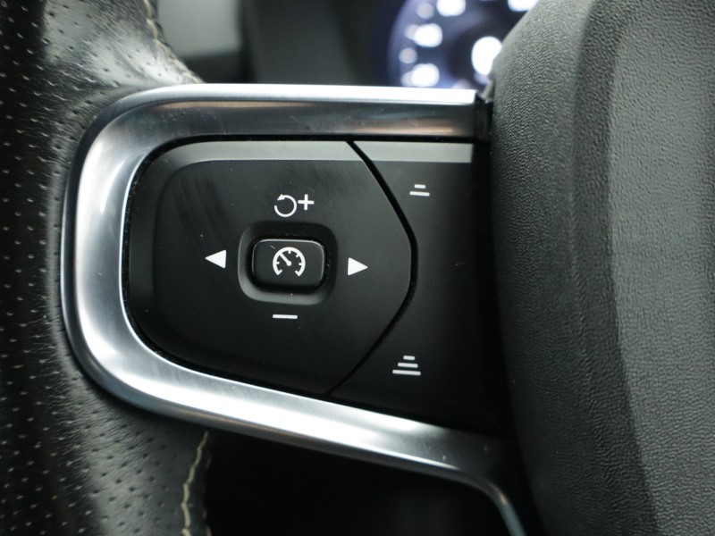 Used Volvo XC40 2020 for sale - 77233678: Photo 45