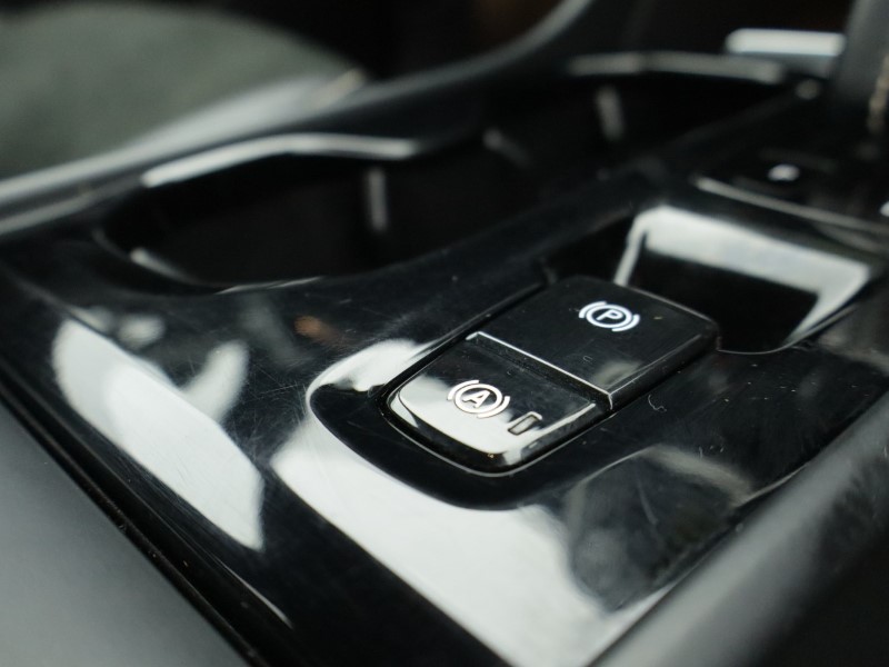 Used Volvo XC40 2020 for sale - 77233678: Photo 56