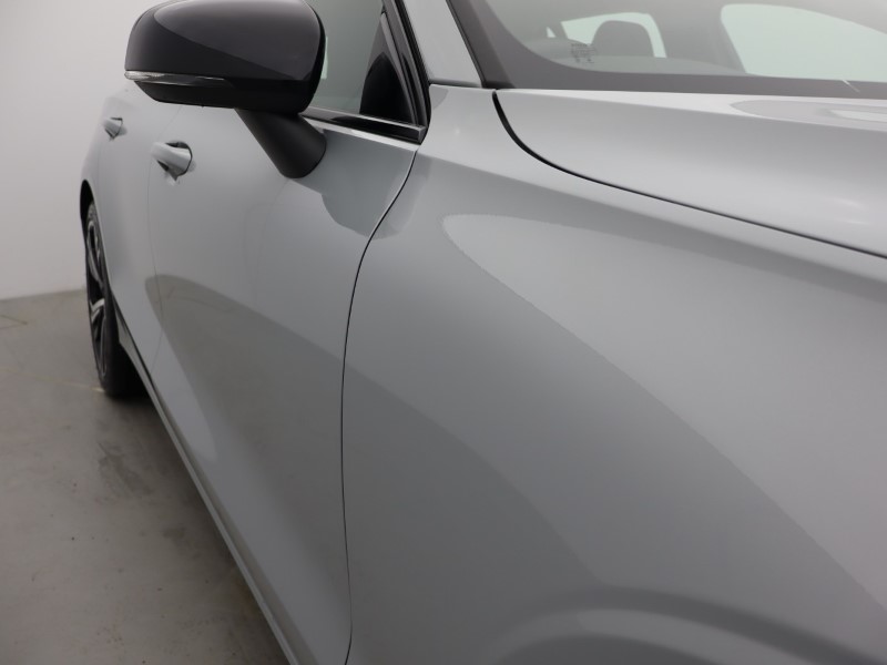 Used Volvo V60 2025 for sale - 76983943: Photo 19