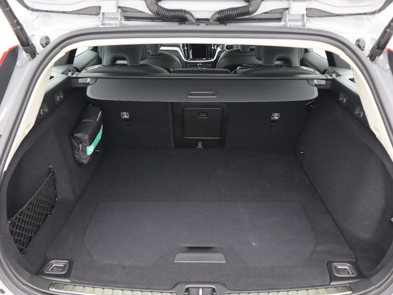 Used Volvo V60 2025 for sale - 76983943: Photo 25