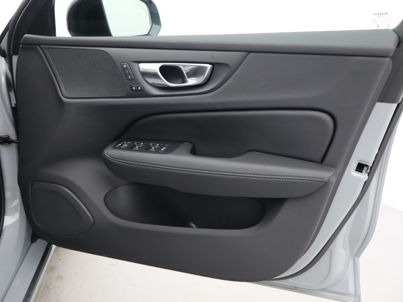 Used Volvo V60 2025 for sale - 76983943: Photo 29