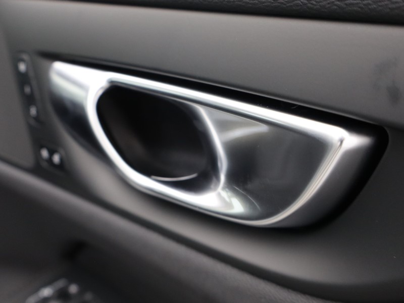 Used Volvo V60 2025 for sale - 76983943: Photo 32