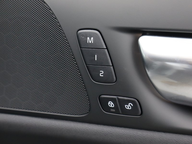 Used Volvo V60 2025 for sale - 76983943: Photo 33