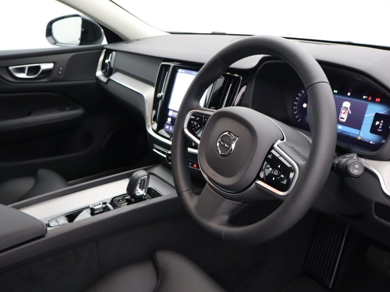 Used Volvo V60 2025 for sale - 76983943: Photo 38