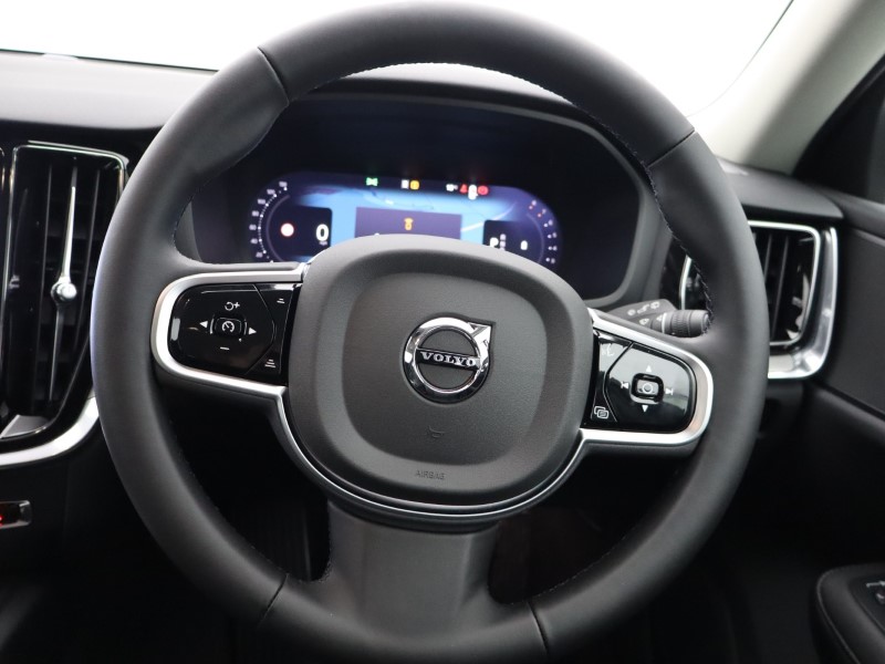 Used Volvo V60 2025 for sale - 76983943: Photo 48