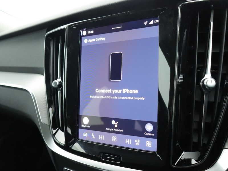 Used Volvo V60 2025 for sale - 76983943: Photo 57