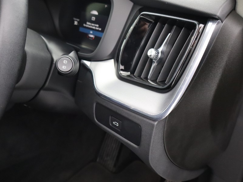 Used Volvo XC60 2022 for sale - 77210340: Photo 23