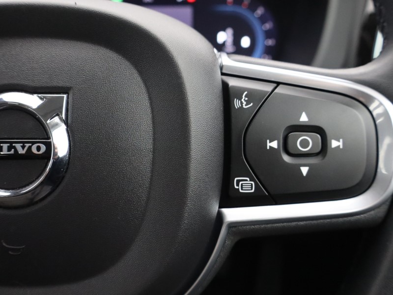 Used Volvo XC60 2022 for sale - 77210340: Photo 39