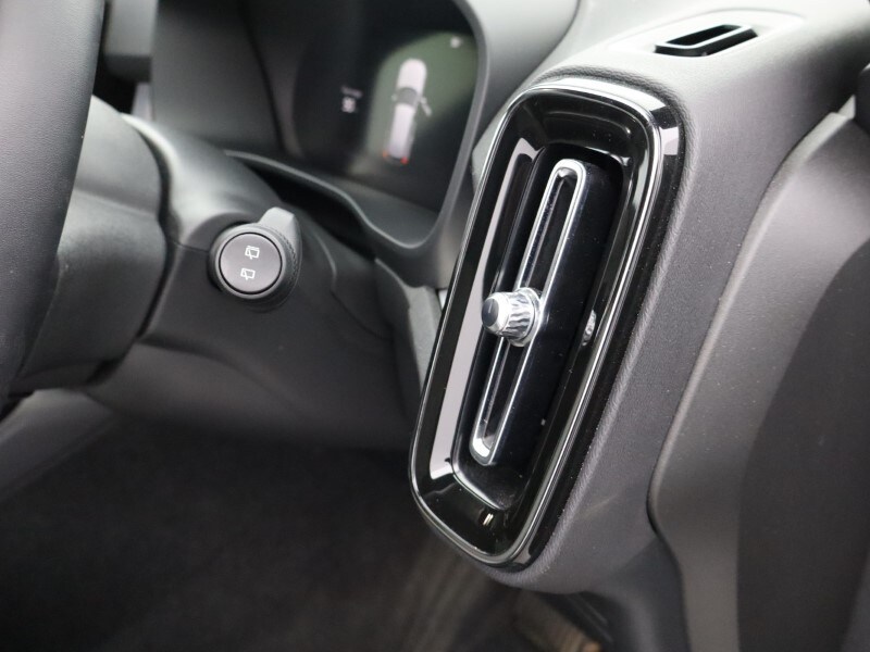 Used Volvo XC40 2024 for sale - 77001364: Photo 19