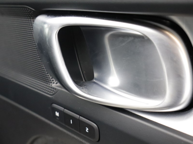 Used Volvo XC40 2025 for sale - 78212090: Photo 32