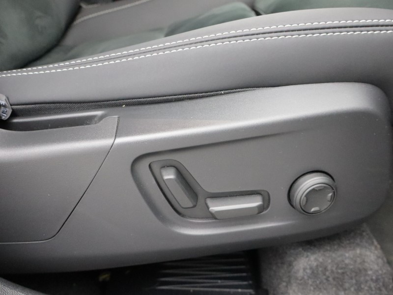 Used Volvo XC40 2025 for sale - 78212090: Photo 35