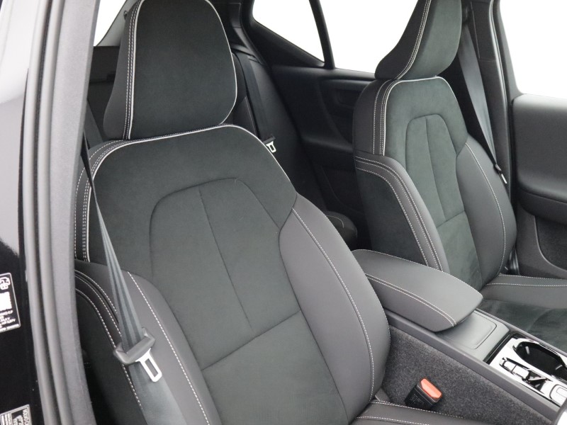 Used Volvo XC40 2025 for sale - 78212090: Photo 37