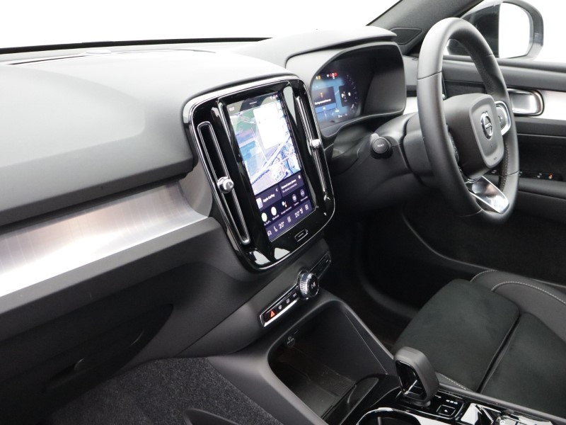 Used Volvo XC40 2025 for sale - 78212090: Photo 41