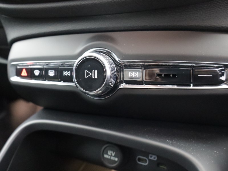 Used Volvo XC40 2025 for sale - 78212090: Photo 60