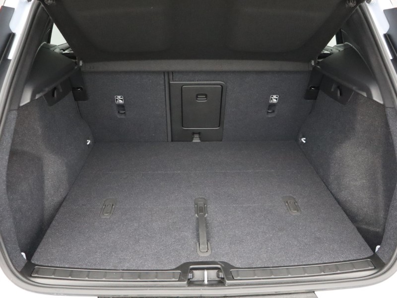 Used Volvo XC40 2024 for sale - 77528249: Photo 24