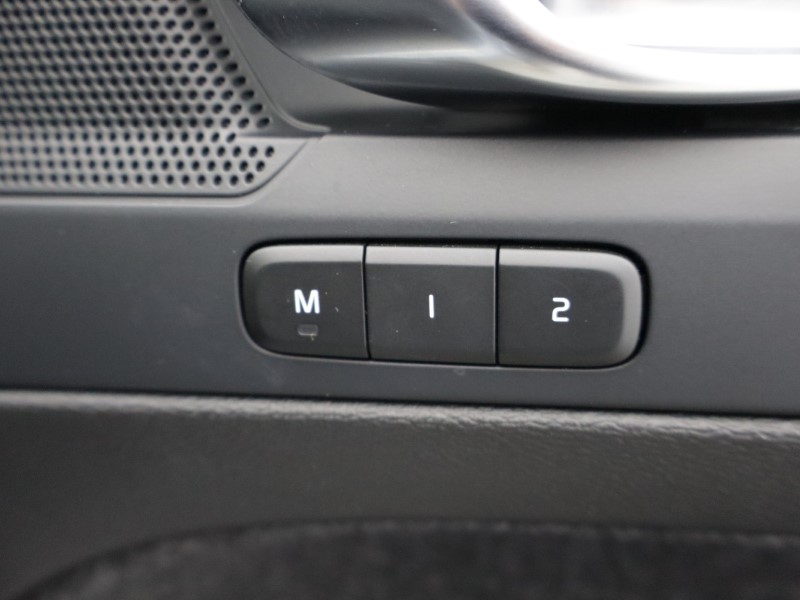 Used Volvo XC40 2024 for sale - 77528249: Photo 32