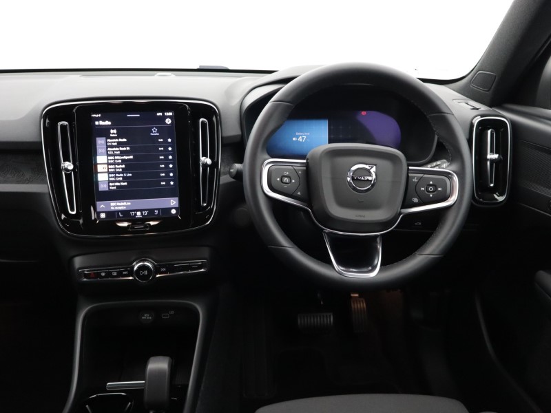 Used Volvo XC40 2024 for sale - 77528249: Photo 44