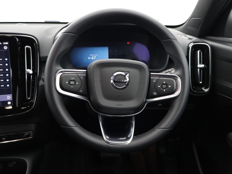 Used Volvo XC40 2024 for sale - 77528249: Photo 45