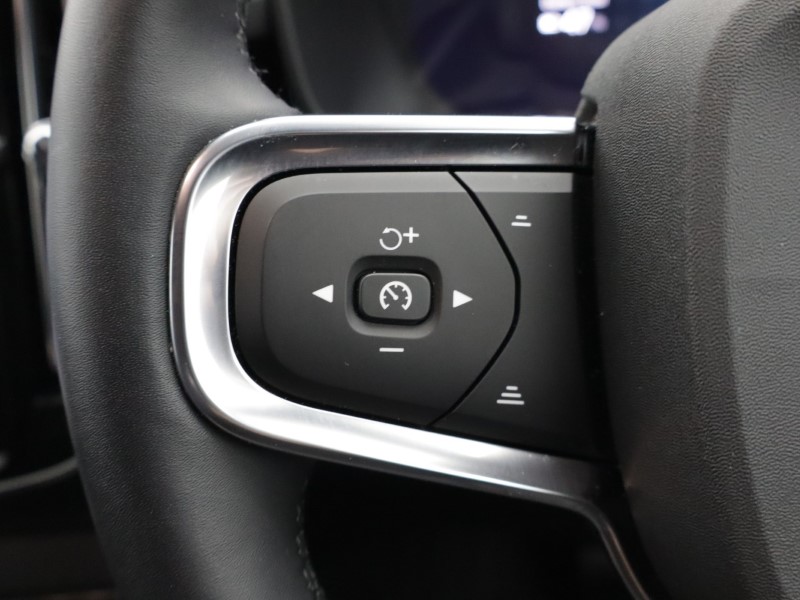 Used Volvo XC40 2024 for sale - 77528249: Photo 46