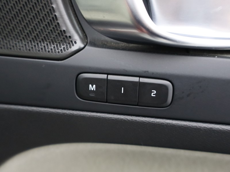 Used Volvo XC40 2023 for sale - 76982042: Photo 20