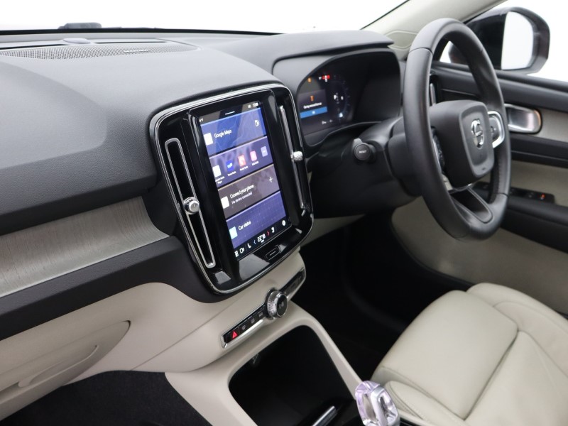 Used Volvo XC40 2023 for sale - 76982042: Photo 28