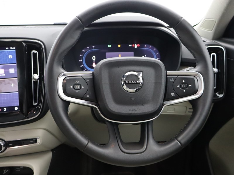 Used Volvo XC40 2023 for sale - 76982042: Photo 37