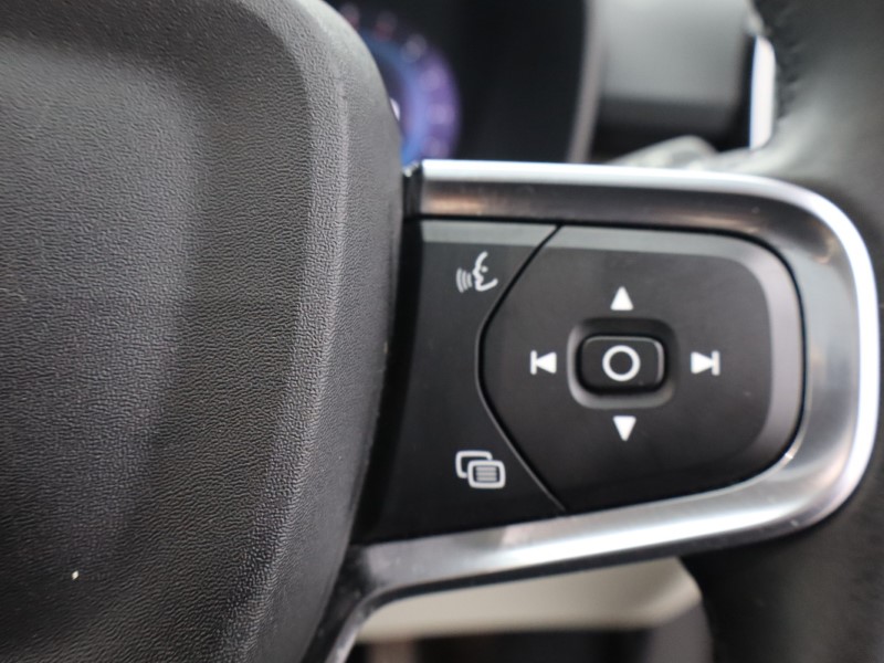 Used Volvo XC40 2023 for sale - 76982042: Photo 39