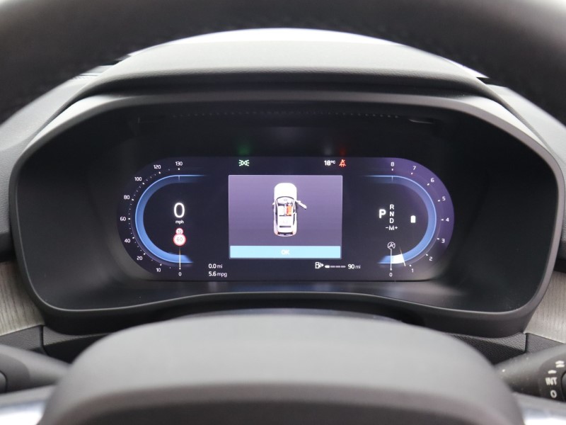 Used Volvo XC40 2023 for sale - 76982042: Photo 40