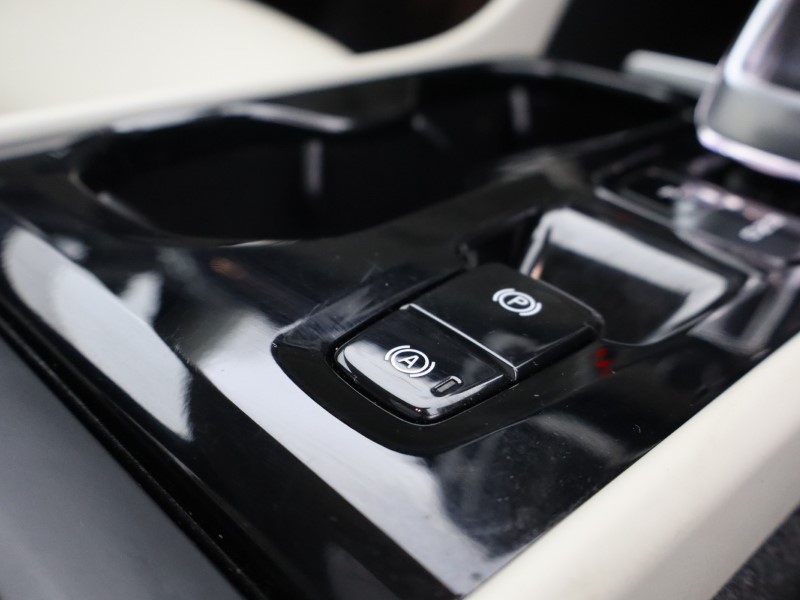 Used Volvo XC40 2023 for sale - 76982042: Photo 48