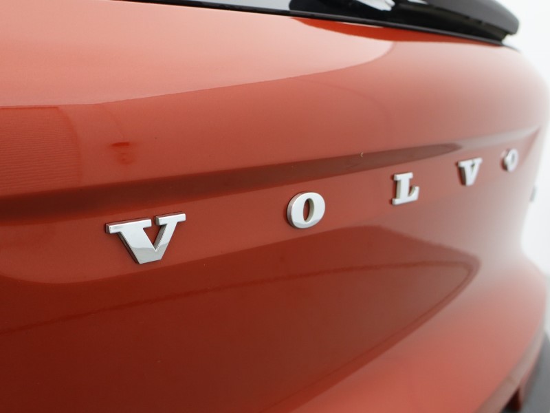 Used Volvo XC40 2023 for sale - 76982042: Photo 57