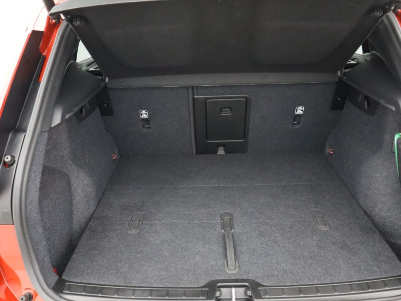 Used Volvo XC40 2024 for sale - 76981315: Photo 25