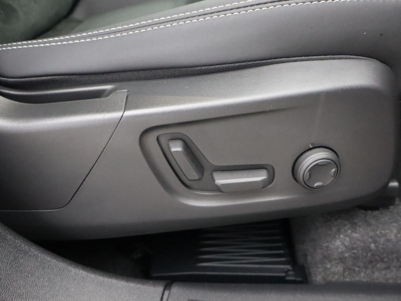 Used Volvo XC40 2024 for sale - 76981315: Photo 35