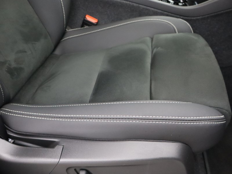 Used Volvo XC40 2024 for sale - 76981315: Photo 36