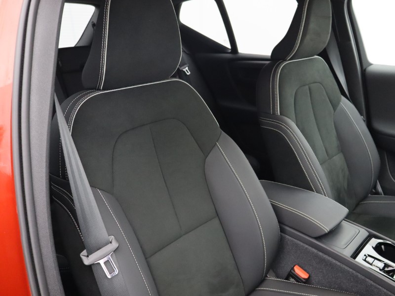 Used Volvo XC40 2024 for sale - 76981315: Photo 37