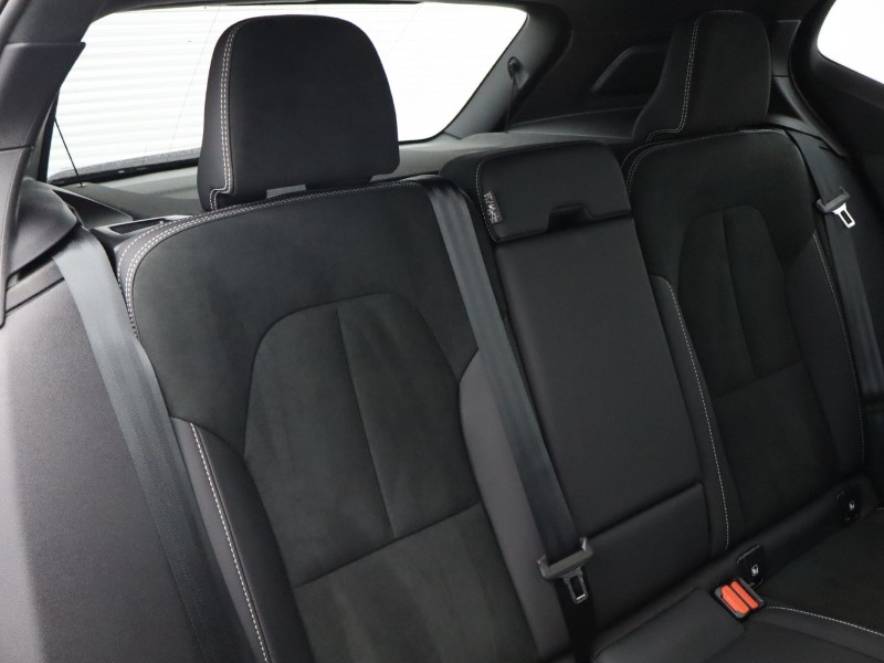 Used Volvo XC40 2024 for sale - 76981315: Photo 45